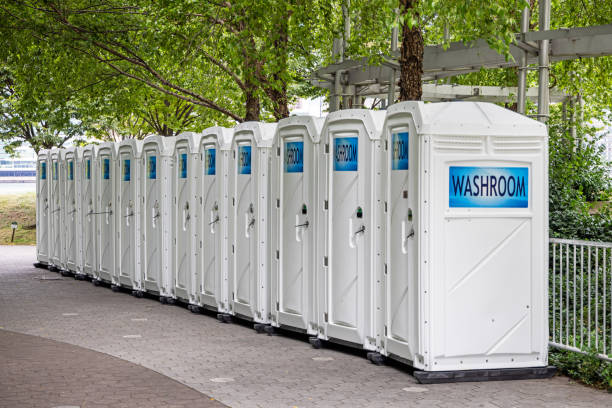 Best Porta potty delivery and setup  in Decatur, TN
